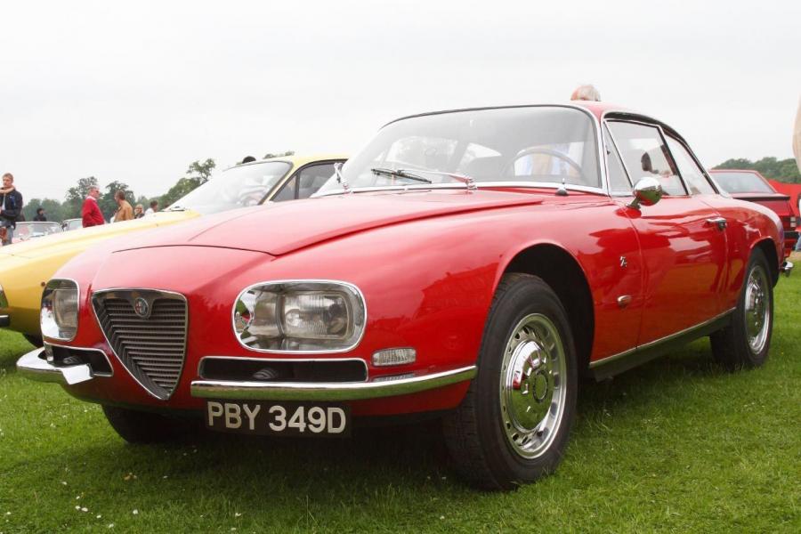  Alfa Romeo 2600 SZ (106) 1965 года  (фото 3 из 13)